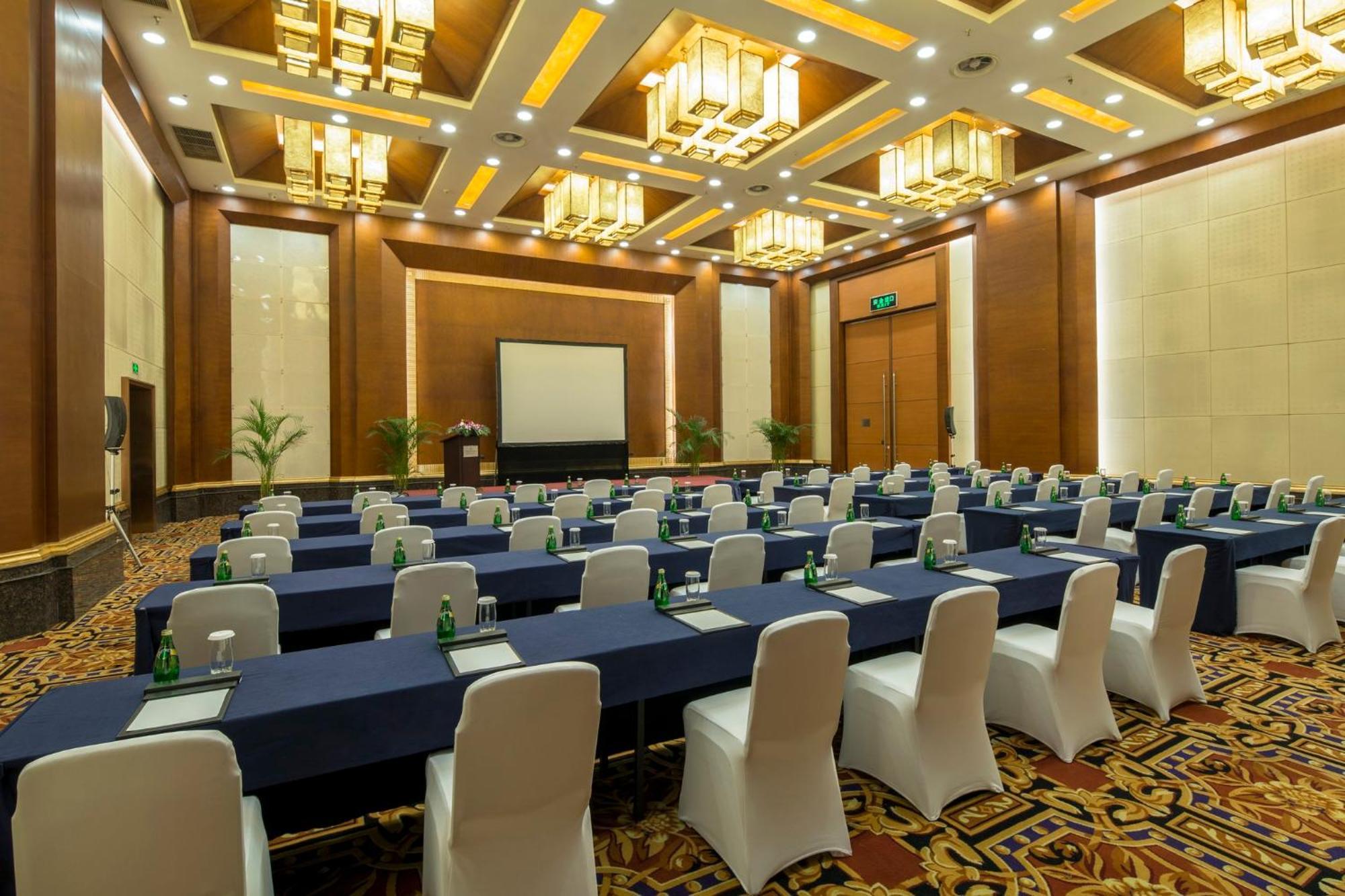 Holiday Inn Chengdu Century City-Westtower Exterior foto